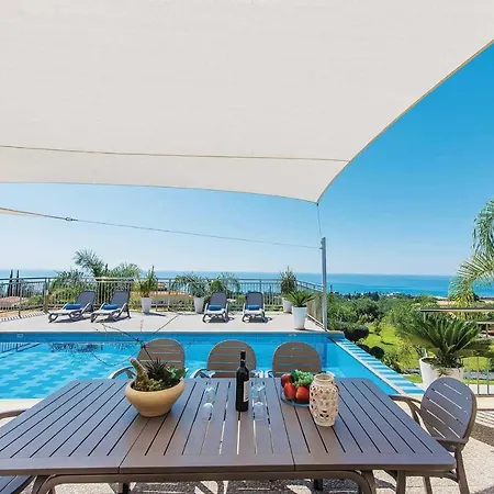 Villa Freedom *